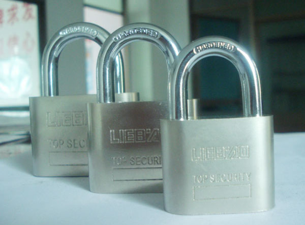 镀镍大圆角叶片锁-037